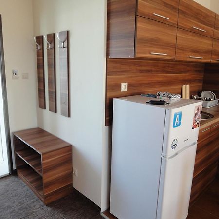 St. George Apartments เนเซบาร์ ห้อง รูปภาพ