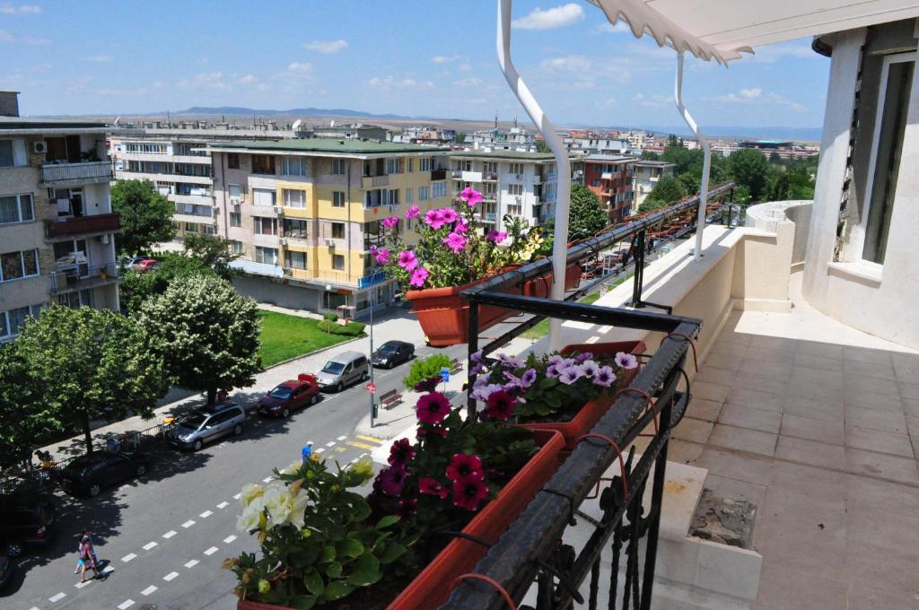 St. George Apartments เนเซบาร์ ห้อง รูปภาพ