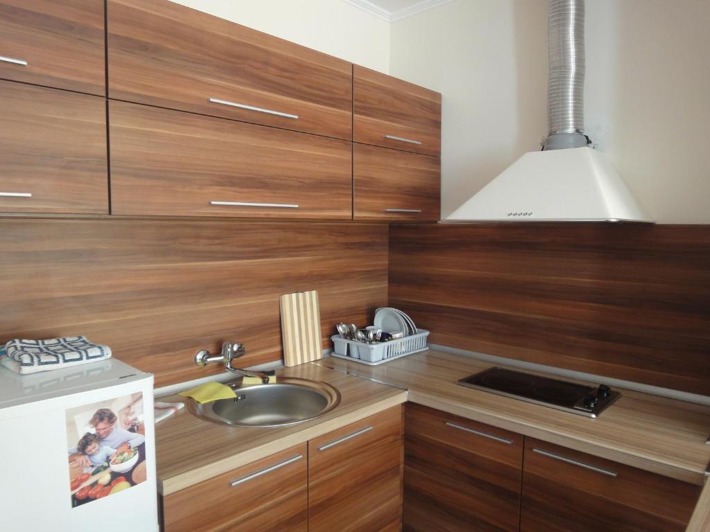 St. George Apartments เนเซบาร์ ภายนอก รูปภาพ