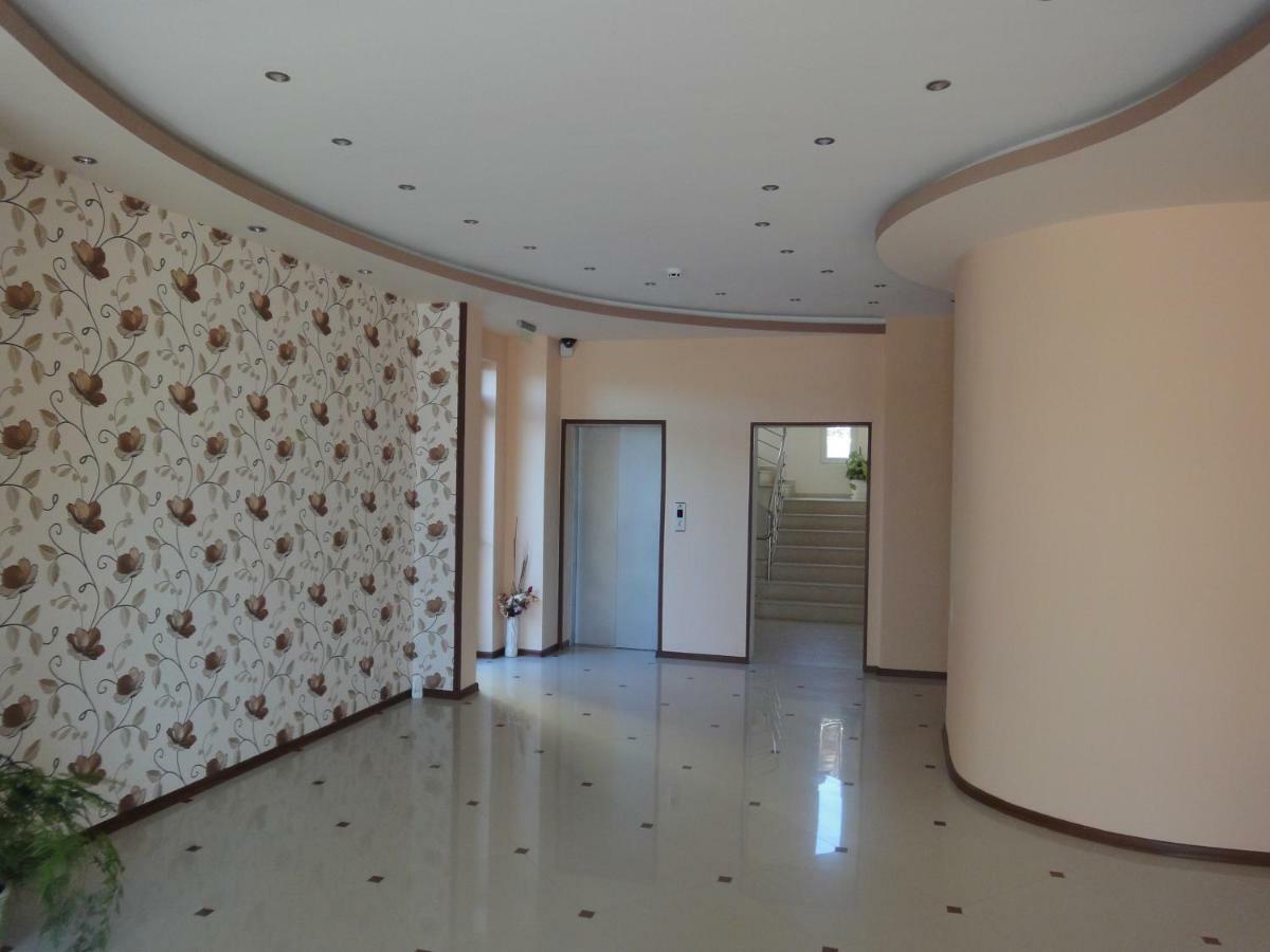 St. George Apartments เนเซบาร์ ภายนอก รูปภาพ